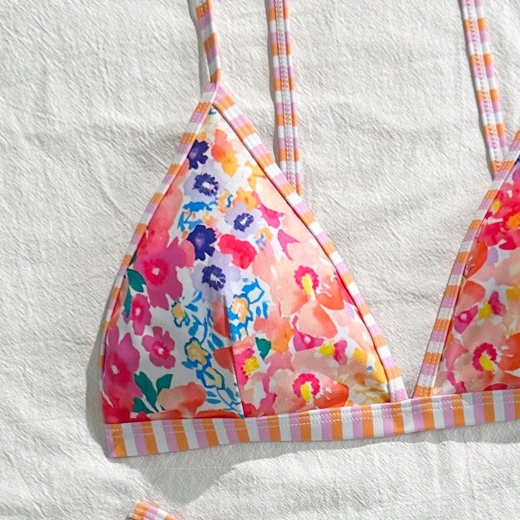 Women's triangle bikini set with floral pattern and playful design Mune Fashion