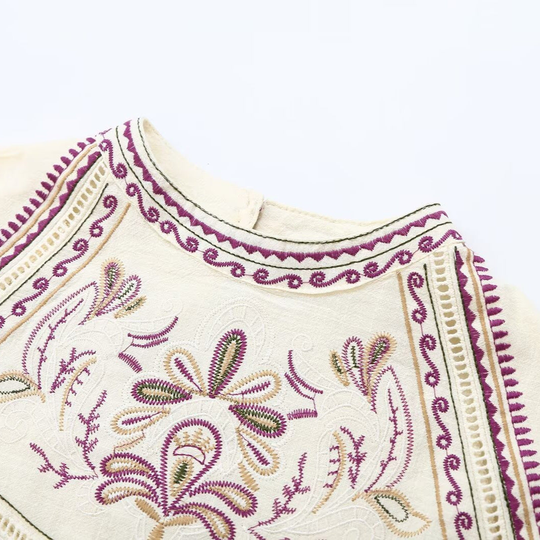 Women Embroidered Boho Blouse with Round Neck, Pleats and Lace Yoke Mune Fashion