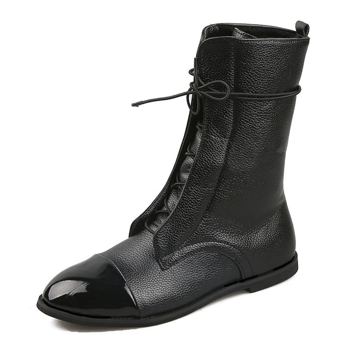 Women's elegant lace-up ankle boots with patent toe cap detail, textured upper material and slim flat sole Mune Fashion