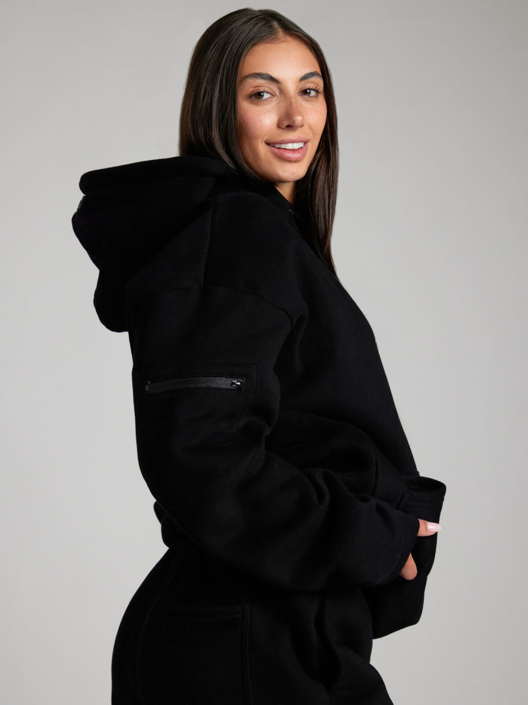 Women’s hoodie sweatshirt with integrated sleep mask and soft fleece lining Mune Fashion