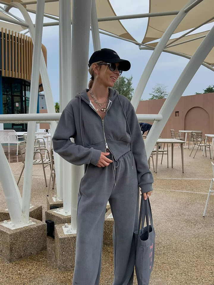 Women's Short Zip Hoodie with Drawstring Waist and Wide Palazzo Jogging Pants Mune Fashion