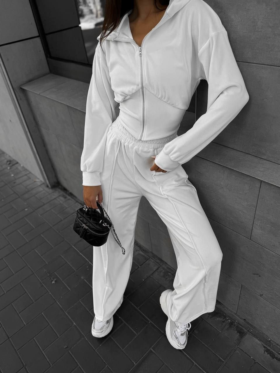 Women's short hooded cropped zip sweatshirt with tailored chest hem and wide velour lounge pants with elastic waistband Mune Fashion