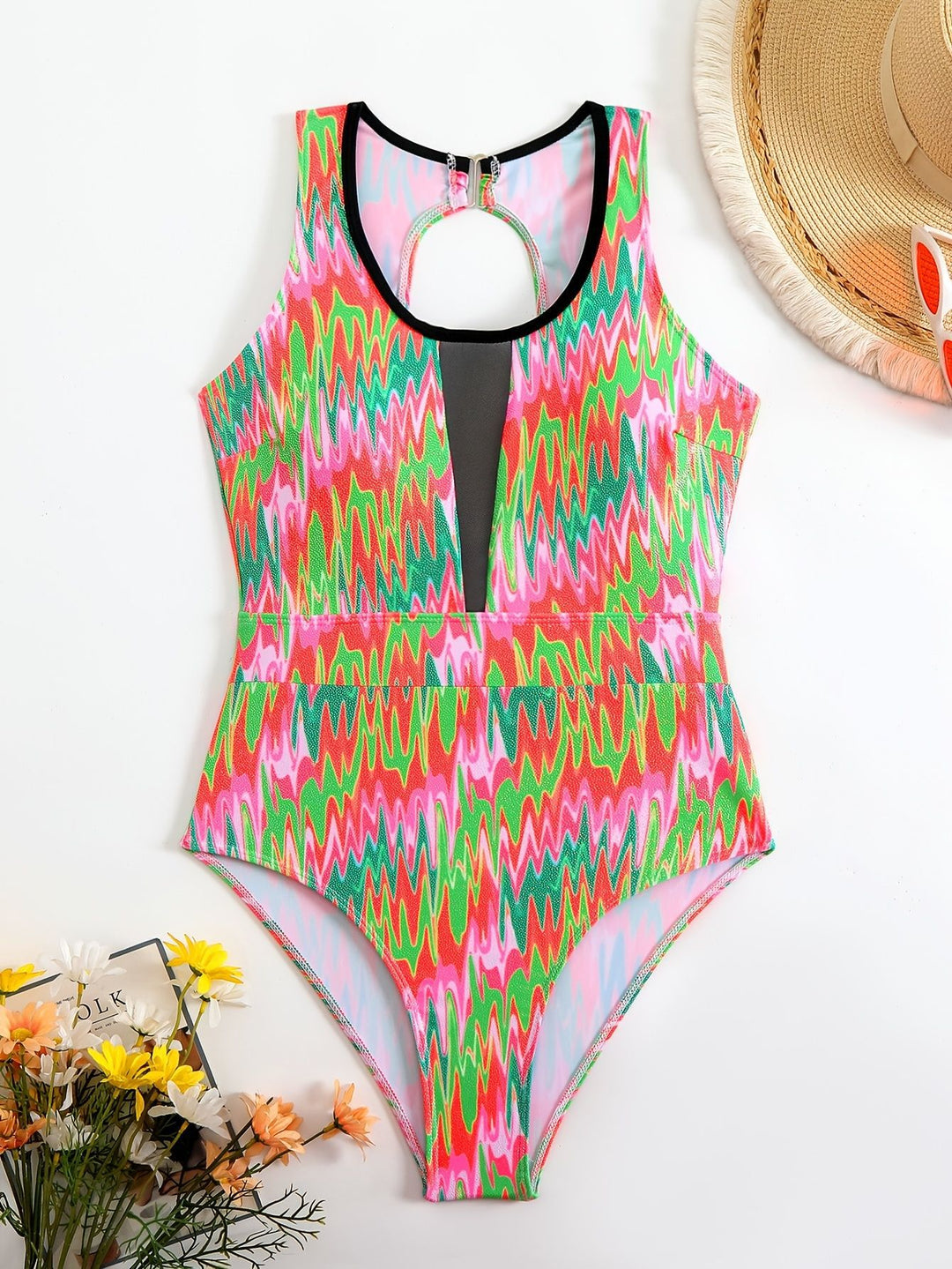 Women's swimsuit with fashionable cut-out Mune Fashion