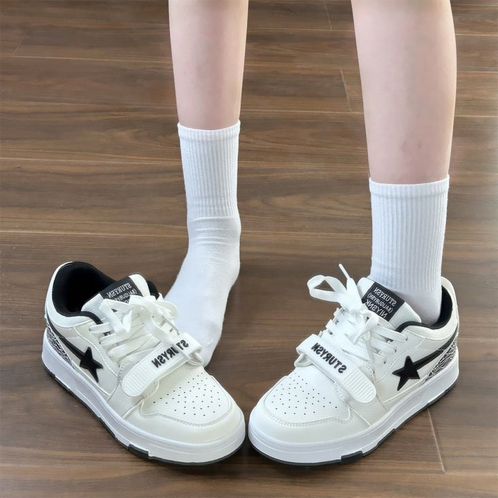 Women Sporty Sneakers with durable upper material and non-slip sole Mune Fashion