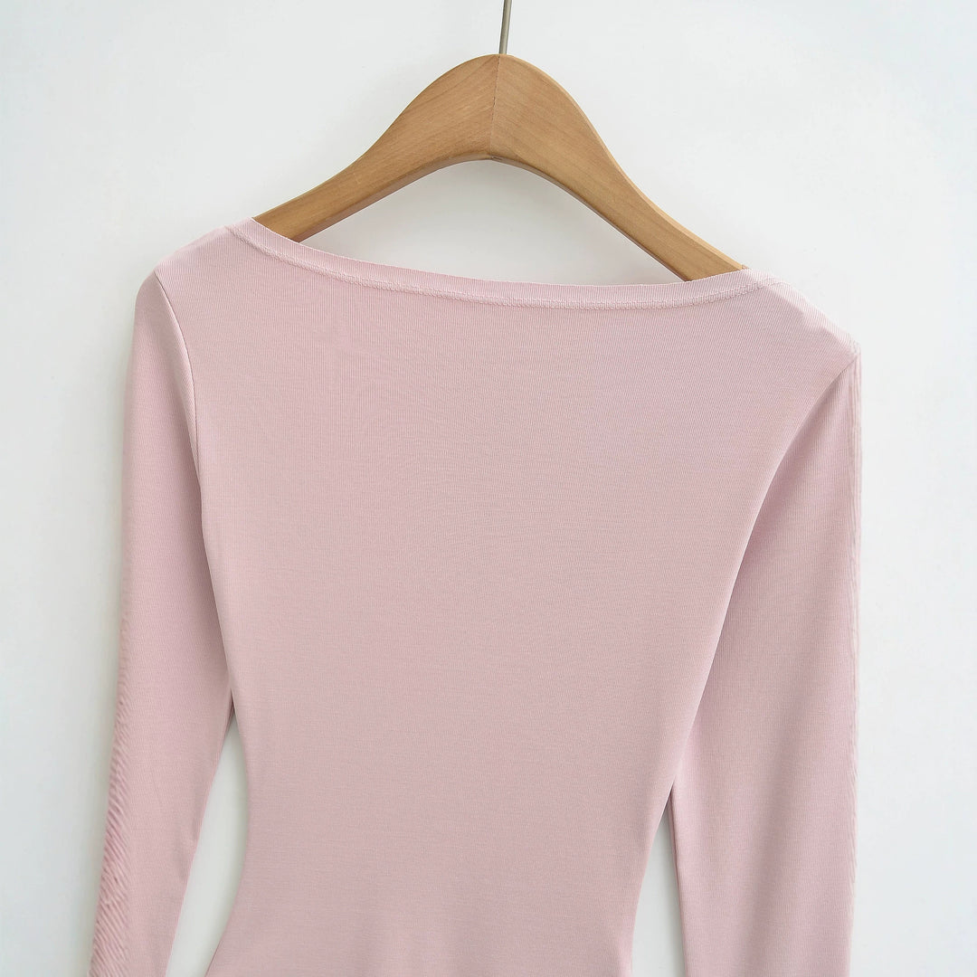 Women's fitted ribbed knit long sleeve with deep V-neck and collar trim Mune Fashion