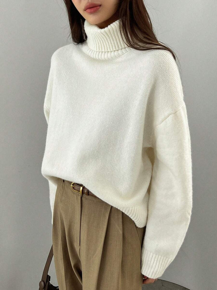 Women's Oversized Turtleneck Sweater Made Of Soft Material Mune