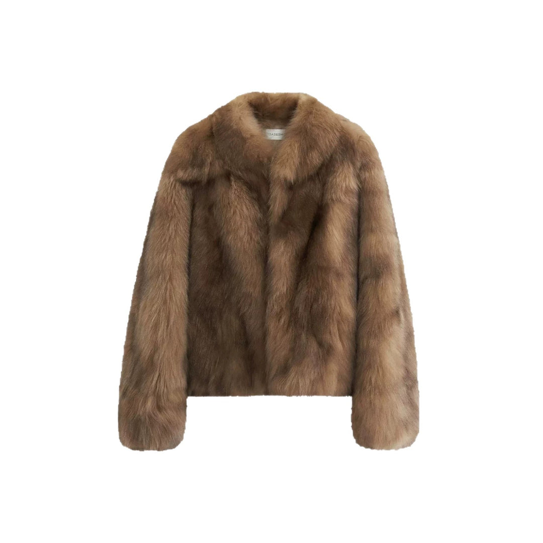 Women’s short coat made of high-pile faux fur with a tailored boxy cut and voluminous shawl collar Mune Fashion