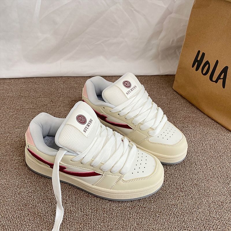 Women Sneakers with sporty design and breathable upper material combination Mune Fashion