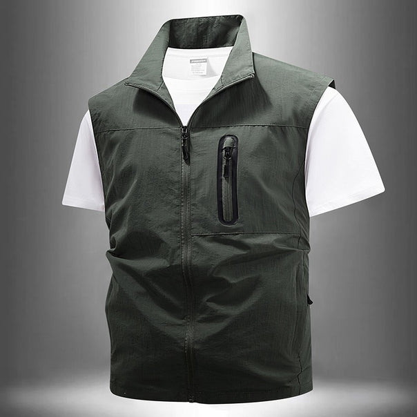 [Men's Lightweight Technical Utility Vest with High Stand-Up Collar, Water-Repellent Zipper Pockets and Chest Zip Pocket] Mune Fashion