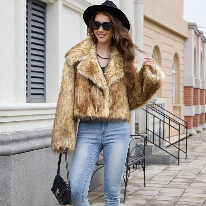 Women's Short Fitted Faux Fur Blouson with Wide Shawl Collar Mune Fashion
