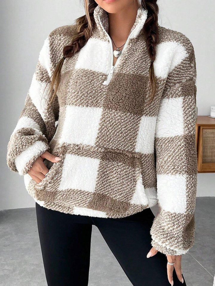 Women's cozy Sherpa pullover with stand-up collar, half-zip and kangaroo pocket Mune Fashion