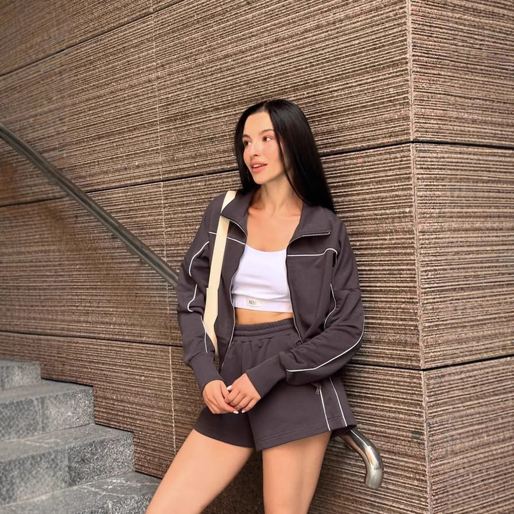 Women nan athletic two-piece with shaping sports bustier, tailored high-waist sweat shorts and zip hoodie Mune Fashion