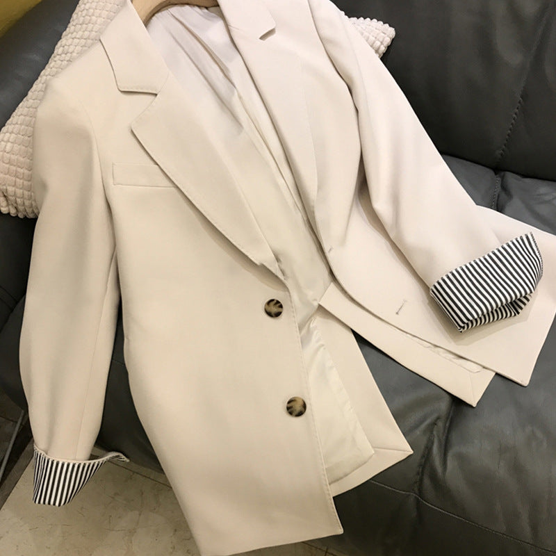 Women's Elegant Blazer with Contrasting Sleeve Cuffs Mune Fashion
