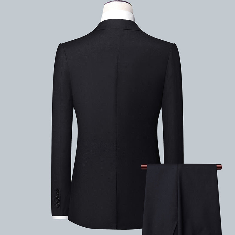 Men's Modern Slim-Fit Suit Jacket with fine texture, lightweight stretch, and flap pockets Mune Fashion