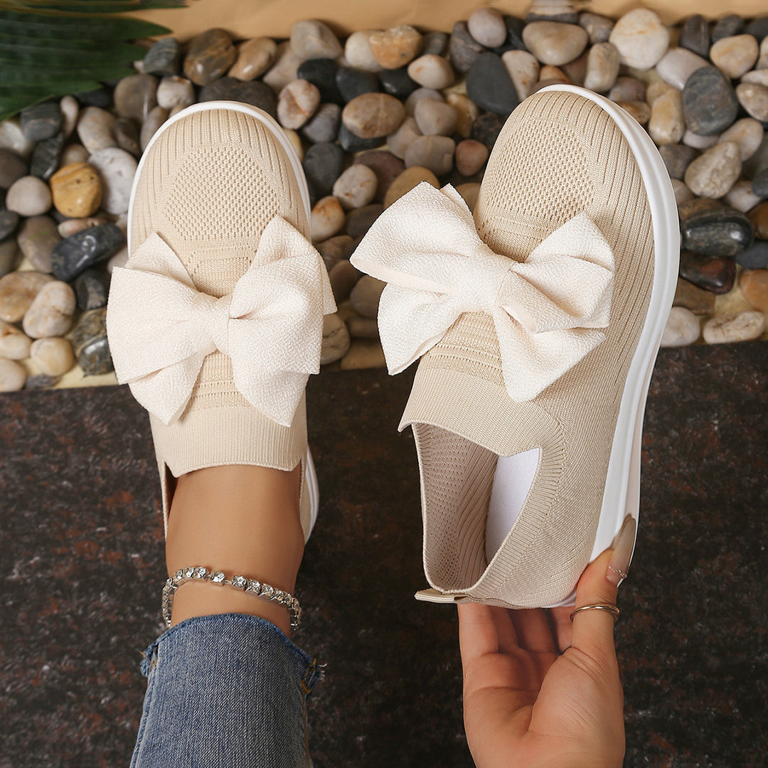 Women's Knit Slip-On Sneakers with Large Decorative Bow and Breathable Knit Structure Mune Fashion