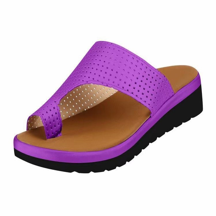 Ladies casual toe post slippers with perforated soft upper material and cushioned wedge sole Mune Fashion