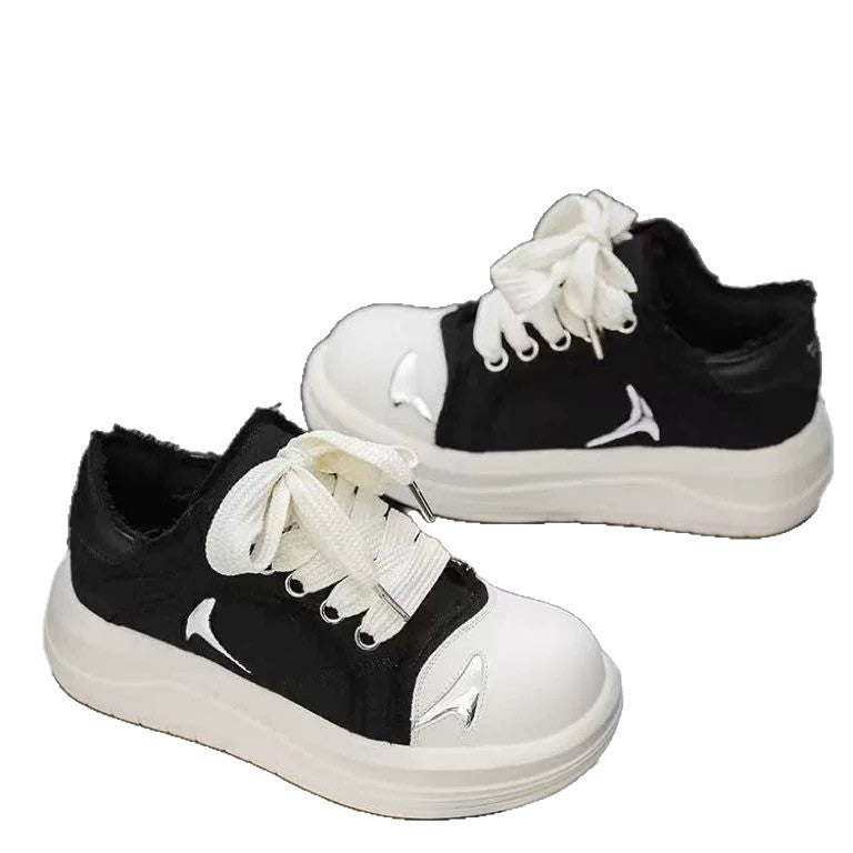 Women High-Quality Sneakers with Innovative Lacing Details and Comfortable Cushioning Mune Fashion