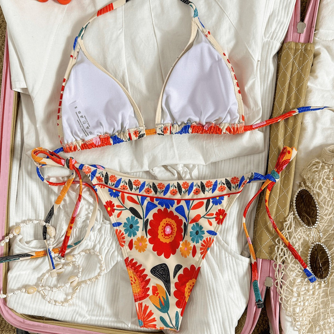 Women's Triangle Bikini with Floral Patterns and High-Quality Ties Mune Fashion