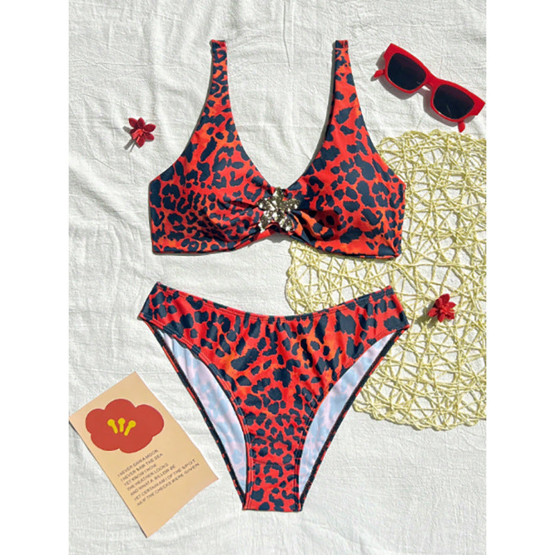 Women Triangular Bikini with glamorous jewelry detail Mune Fashion