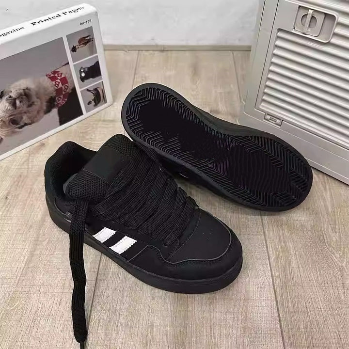 Women's Sporty Lifestyle Sneakers with Padded Shaft Mune Fashion