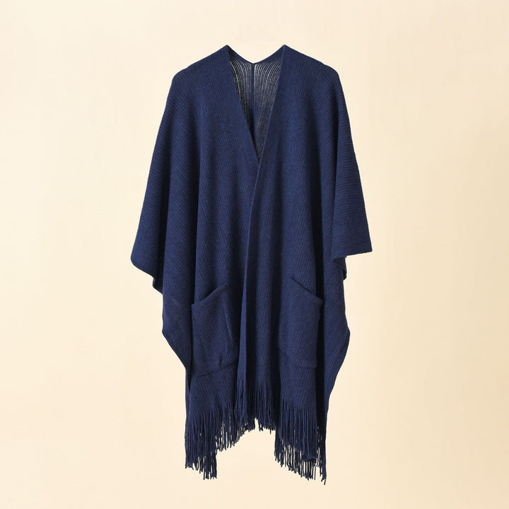 Women's chunky knit wrap with V-neck, patch pockets and fringes Mune Fashion