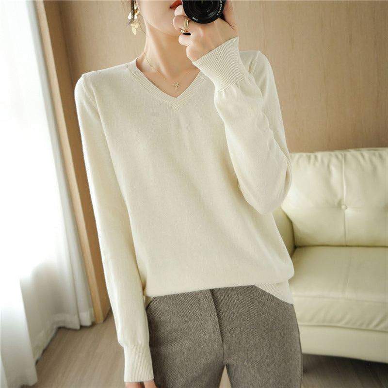 Women's Lightweight V-Neck Fine Knit Sweater made of Cashmere-Soft Cotton Blend with Elastic Ribbed Cuffs Mune Fashion