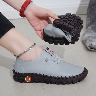 Women's lightweight everyday slip-on sneakers with hidden lacing, elastic entry, and grippy trail sole Mune Fashion