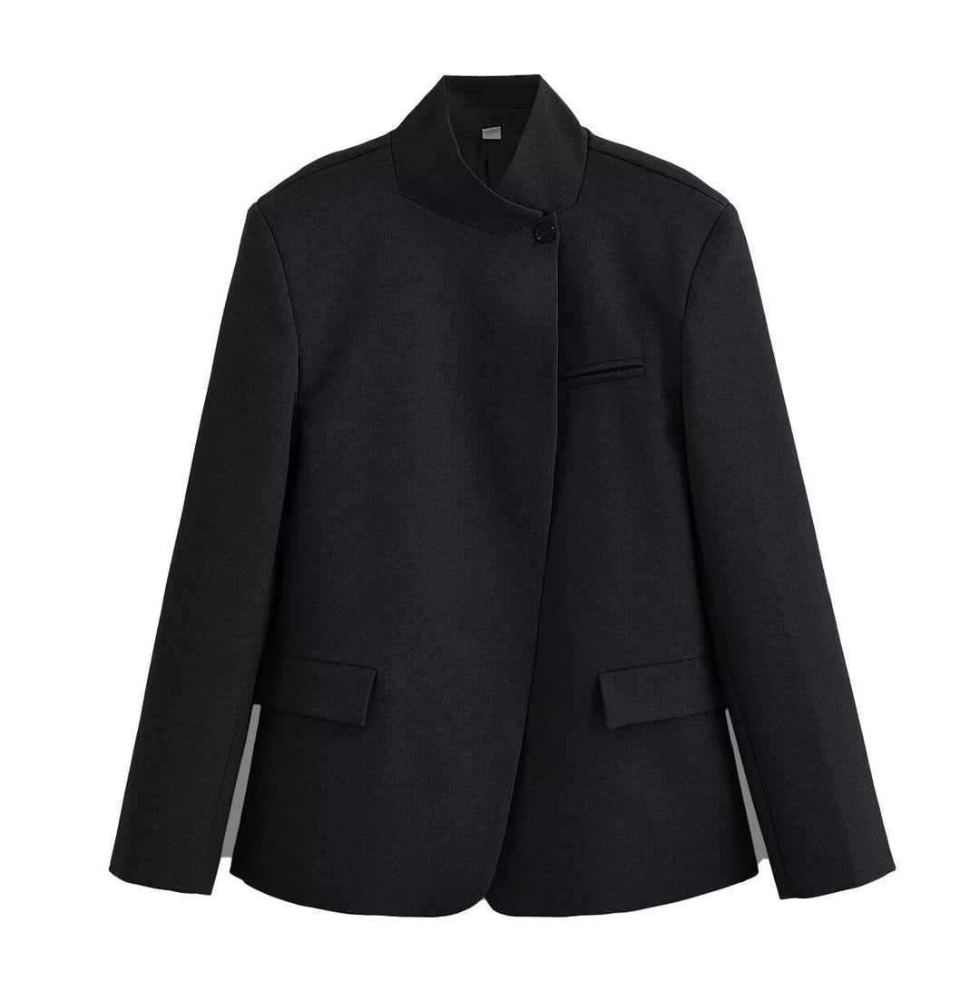 Women's short blazer in boxy cut with stand-up collar and concealed one-button placket Mune Fashion