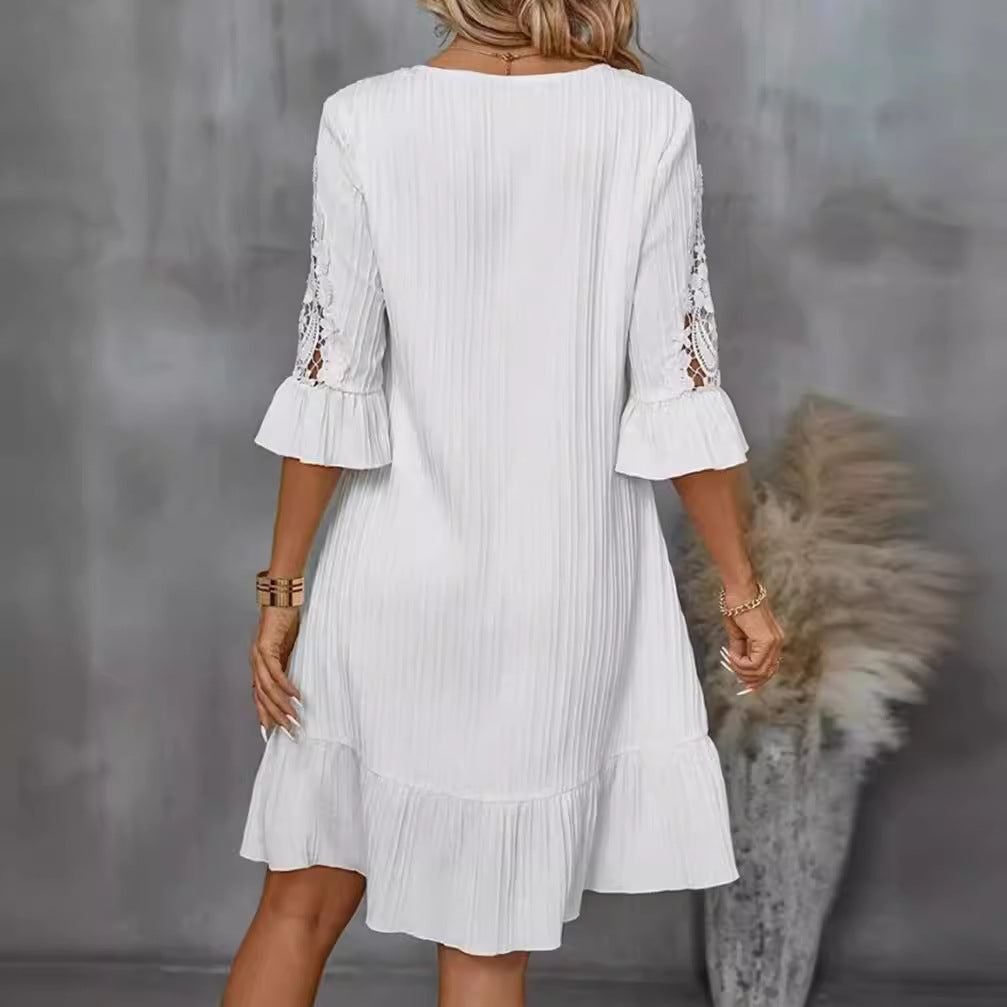 Women's lightweight pleated midi dress with V-neck, three-quarter sleeves with lace trim and ruffled hem Mune Fashion