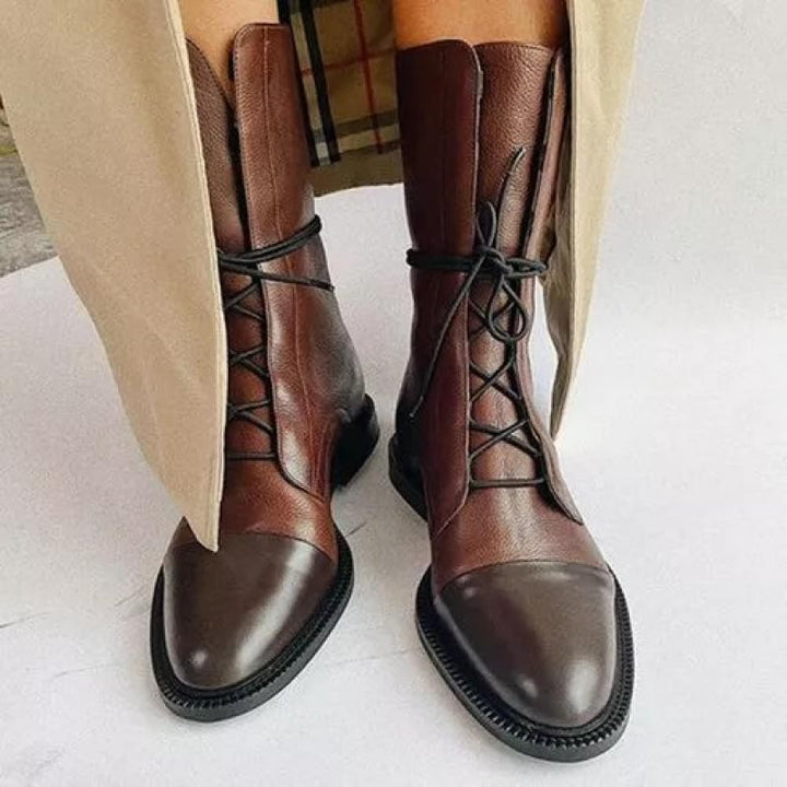 Women’s leather-look lace-up ankle boots with shiny toe cap and low block heel Mune Fashion