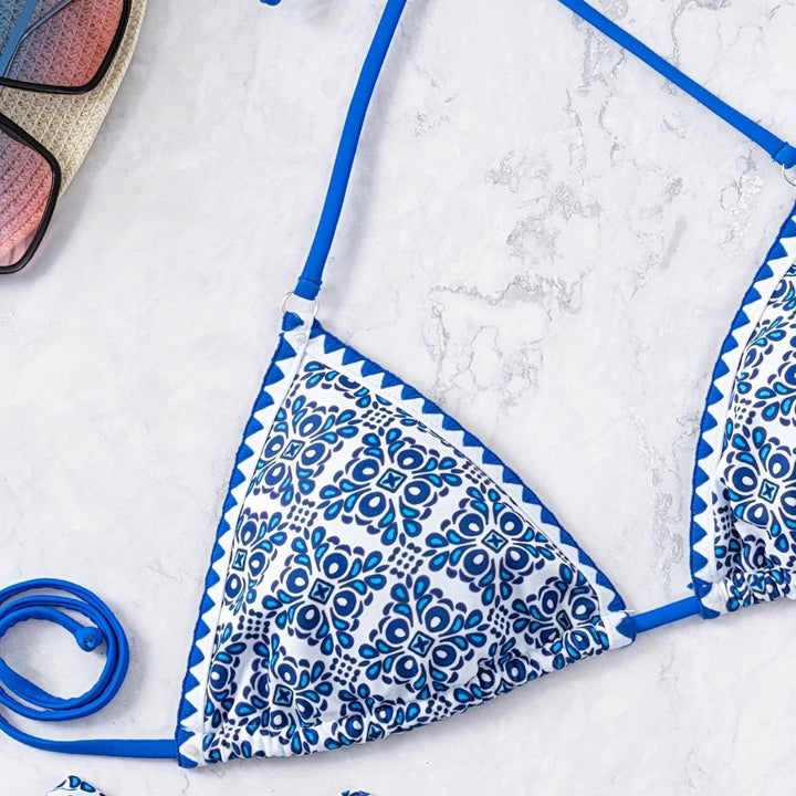 Women's Triangle Bikini with Playful Knot Design Mune Fashion