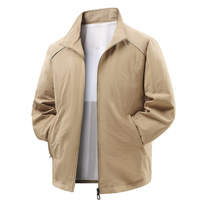 Men's Lightweight Wind and Rain Jacket with Mesh Lining and Reflective Shoulder Piping Mune Fashion