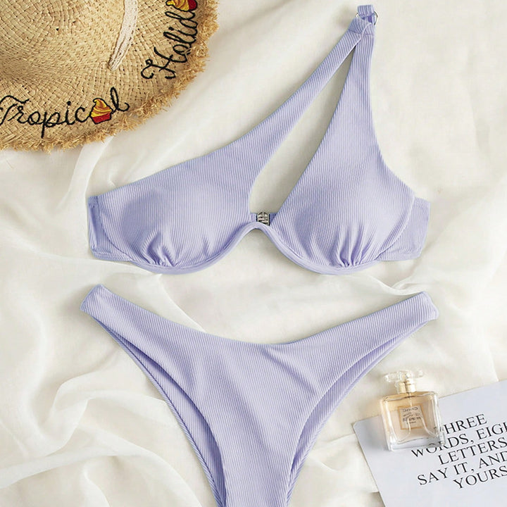 Women's triangle bikini with asymmetric cut and elastic straps Mune Fashion