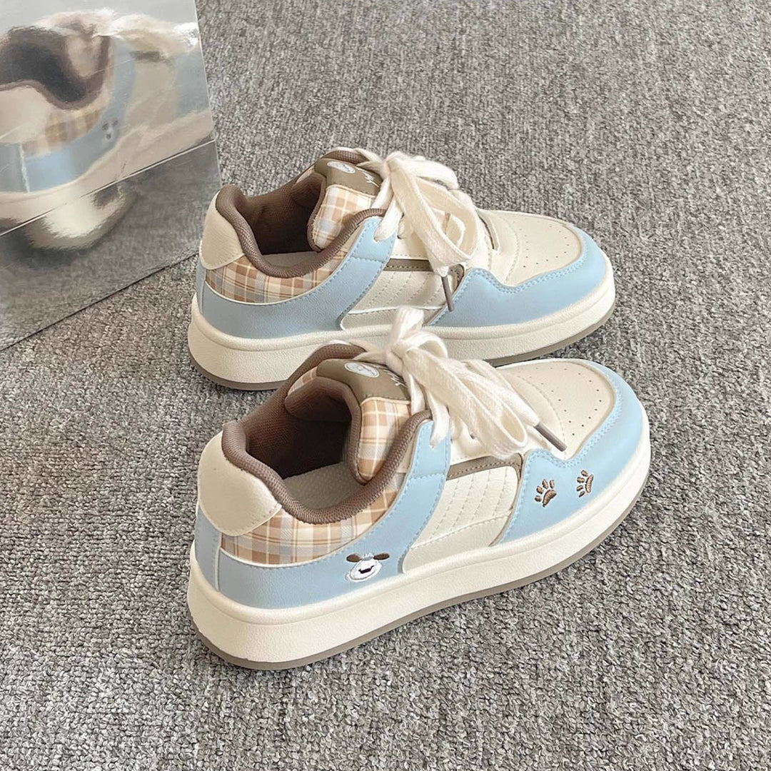 Ladies sneakers in playful checkered look with animal motifs and comfortable cushioning Mune Fashion