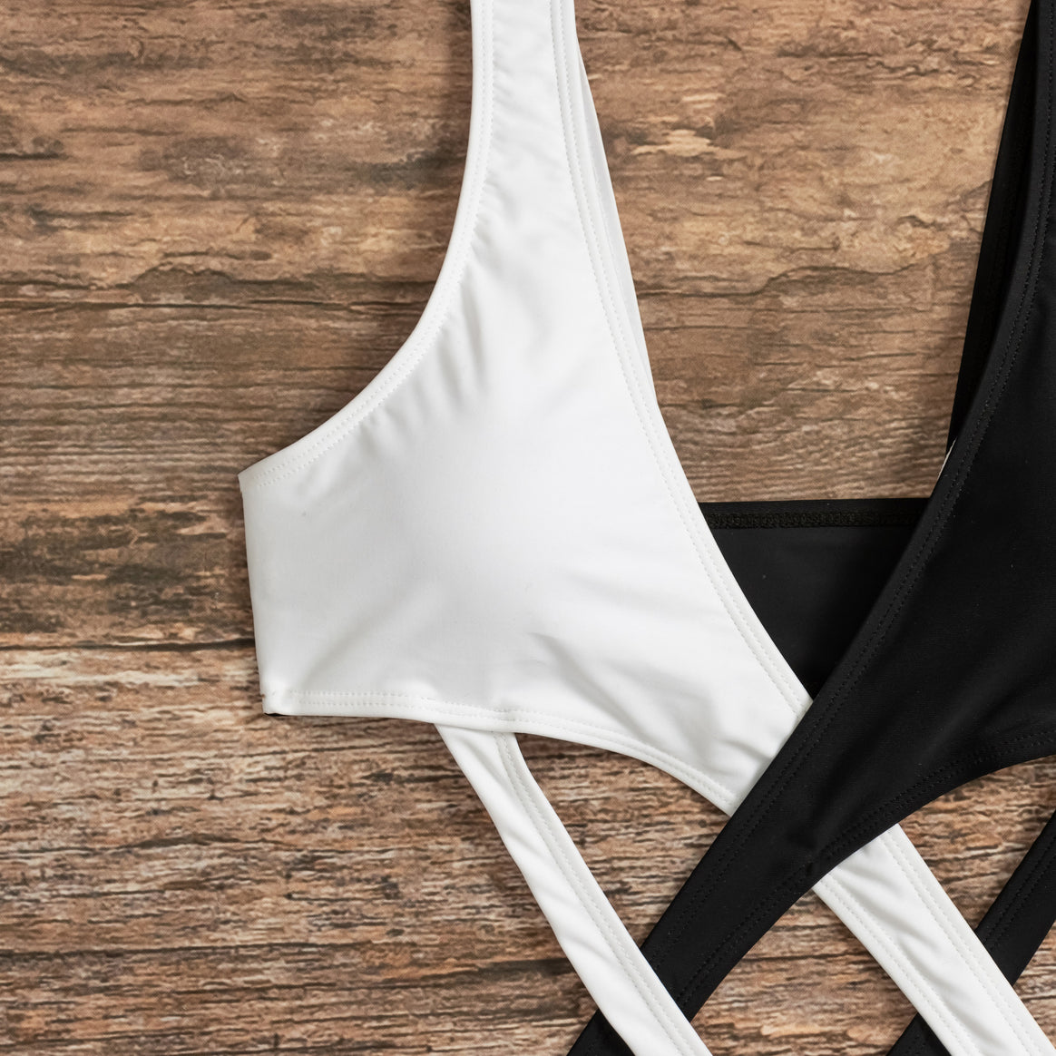 Women's Cut-Out One-Piece Swimsuit with Asymmetrical Design and Fashionable Straps Mune Fashion