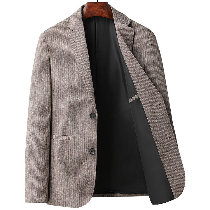 Men Half-lined Structured Blazer with fine Pinstripe Look and Two-button Silhouette Mune Fashion