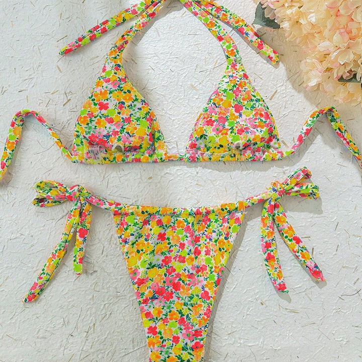 Women's Triangle Bikini with Playful Floral Design Mune Fashion