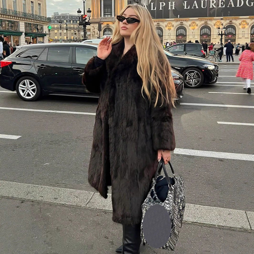 Ladies Luxurious Faux Fur Jacket with Soft Lapel and Large Pockets Mune