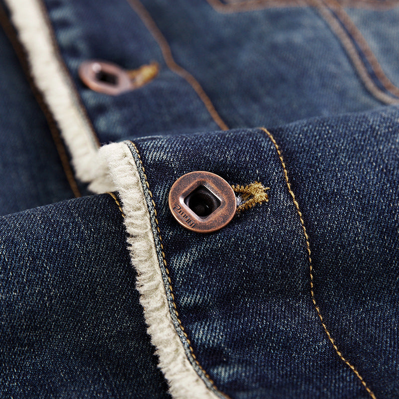Men's denim jacket in trucker style with light mesh lining and structured seam design Mune Fashion