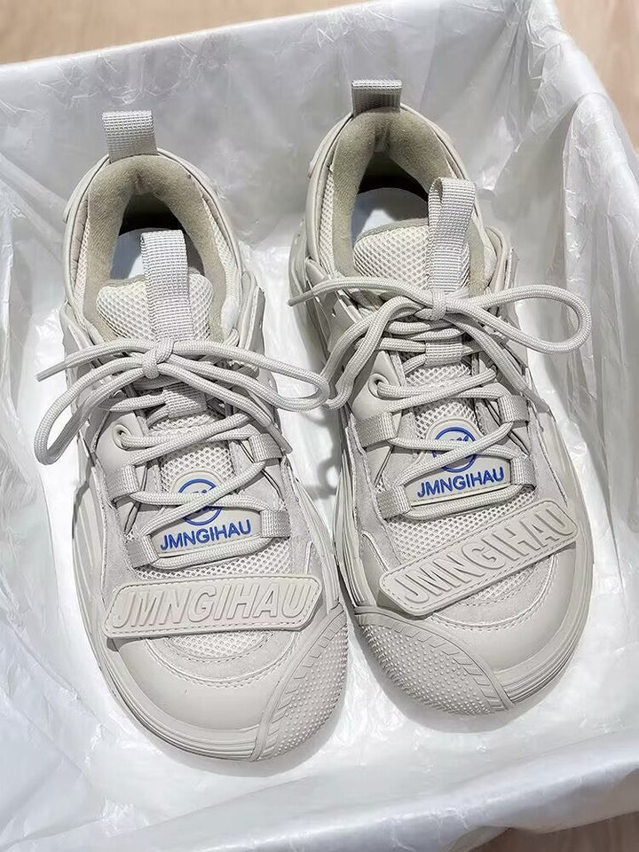 Women’s sporty sneakers with durable upper material and non-slip sole Mune Fashion