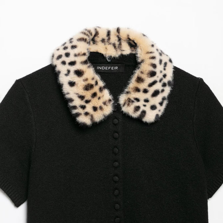 Women's short-sleeved fine knit cardigan with detachable faux fur collar in leopard print Mune Fashion