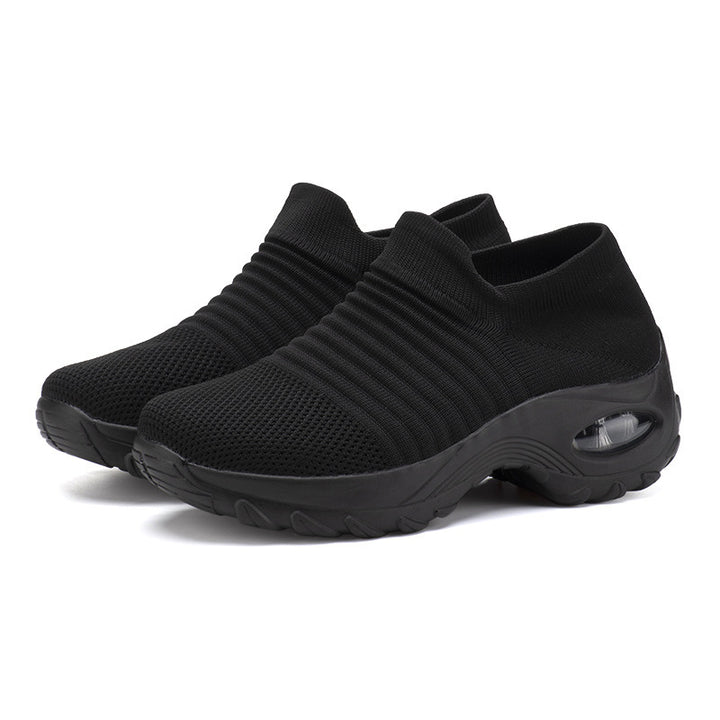 Women’s knitted sock sneaker with visible air chamber and cushioned platform sole Mune Fashion