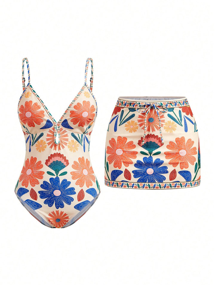 Ladies bikini set with floral design and matching skirt Mune Fashion