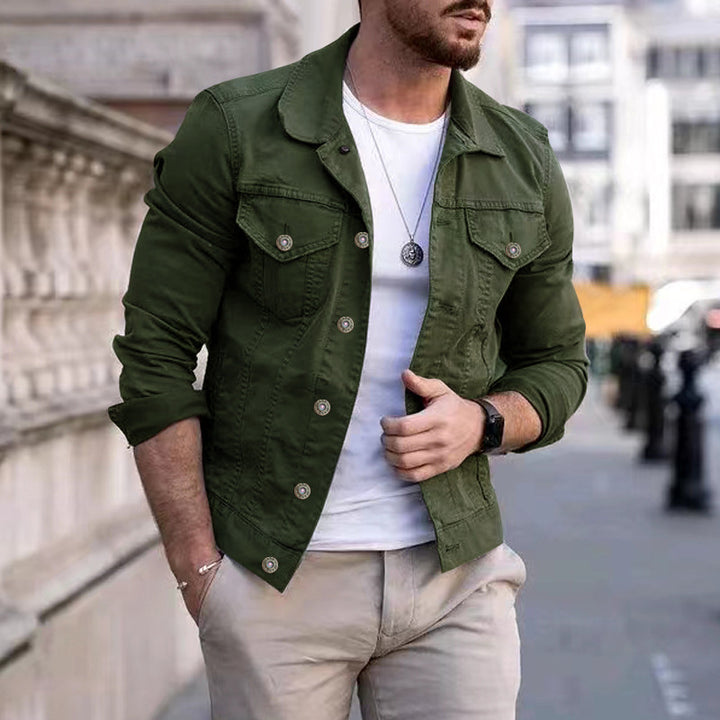 Men's tailored denim jacket in trucker style with chest pockets and metal buttons Mune Fashion