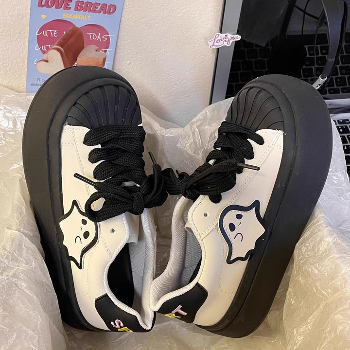 Women Playful Sneakers with Unique Design and Thick Sole Mune Fashion