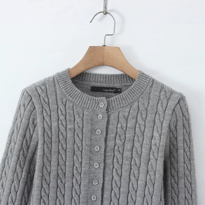 Women's cardigan with cable pattern, button placket, and lace frill Mune Fashion