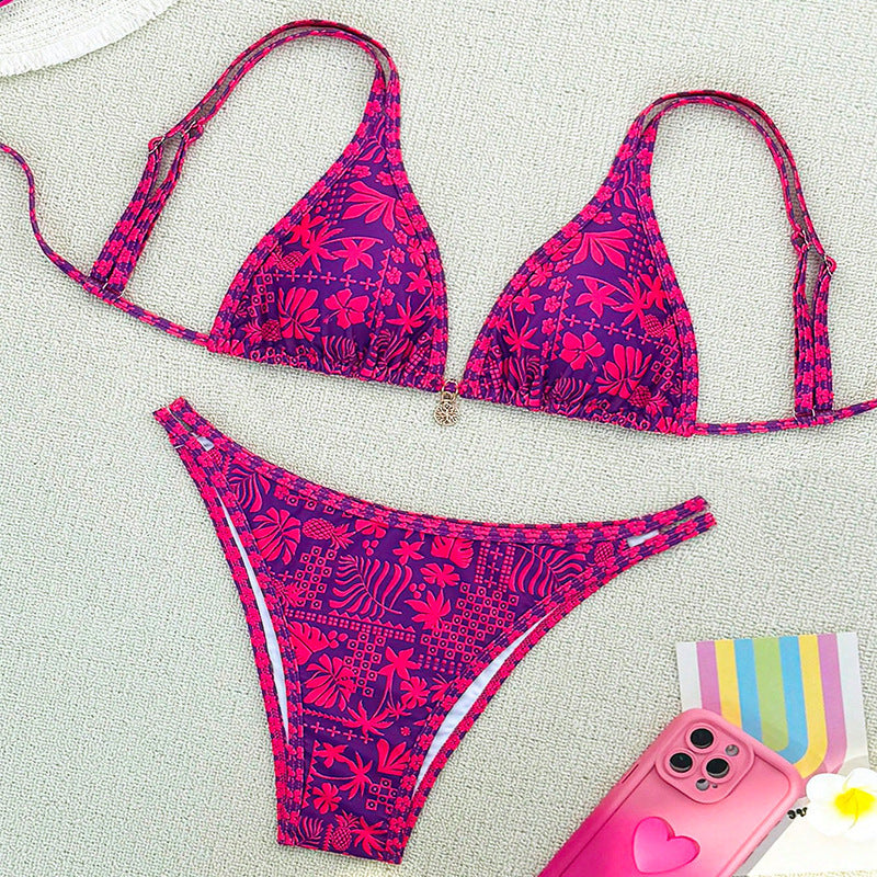 Ladies triangle bikini with floral design and fashionable accents Mune Fashion