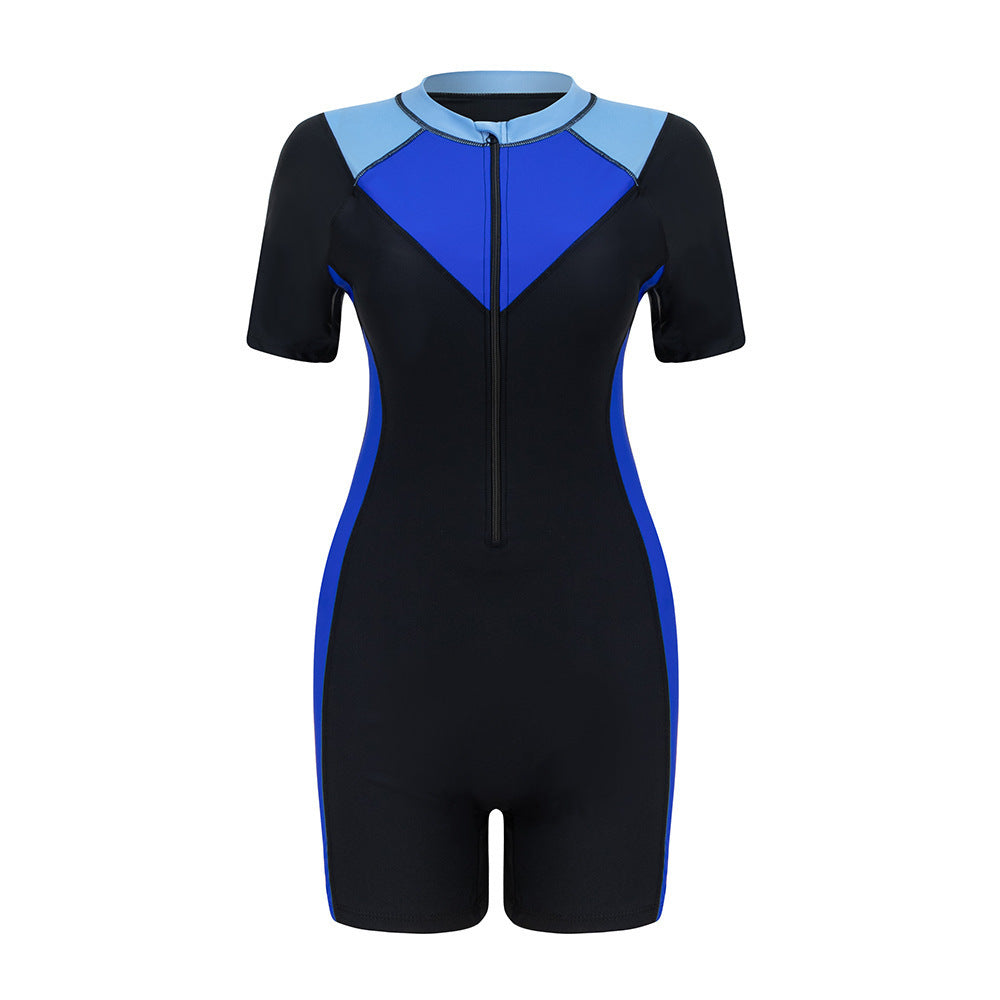 Women's sporty swimsuit with short sleeves and stylish color contrast Mune Fashion