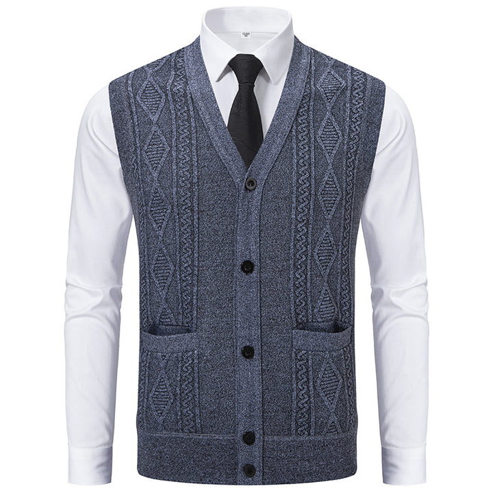 Men's V-neck knitted vest with cable pattern, continuous button placket and patch pockets Mune Fashion