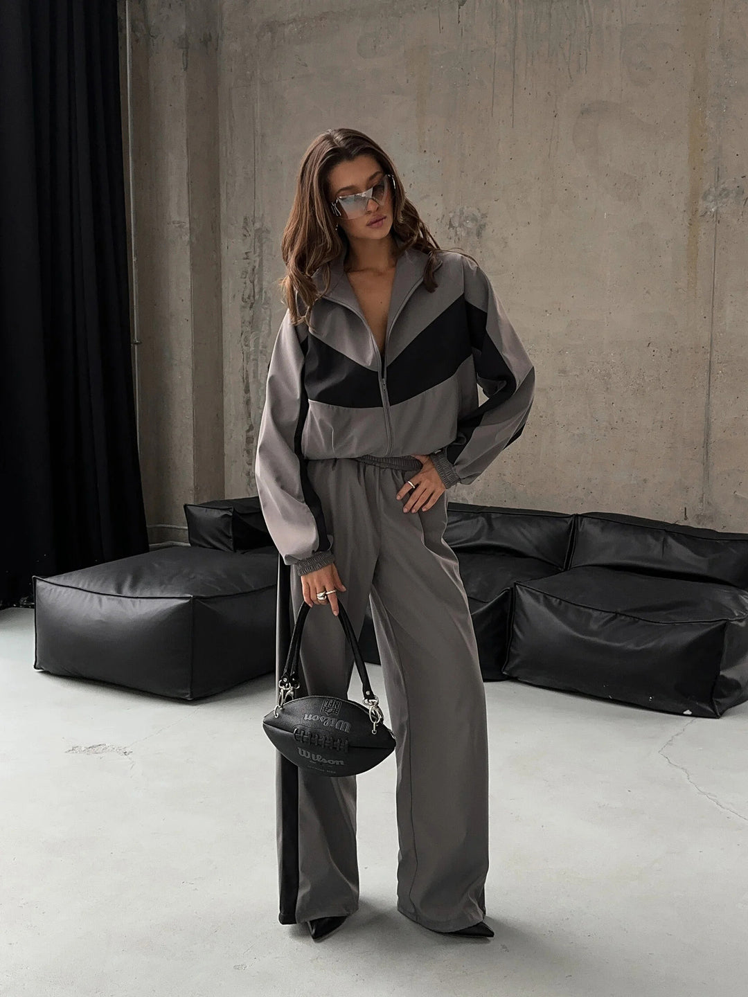 Women's nan sportives tracksuit set with windbreaker jacket and wide leg pants Mune Fashion